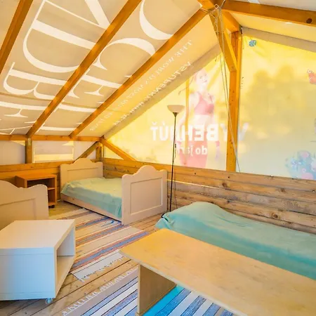 Szellos Ret Nomad Campsite *